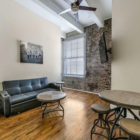 Beautiful Condos Steps From French Quarter And Bourbon St Nueva Orleans Exterior foto